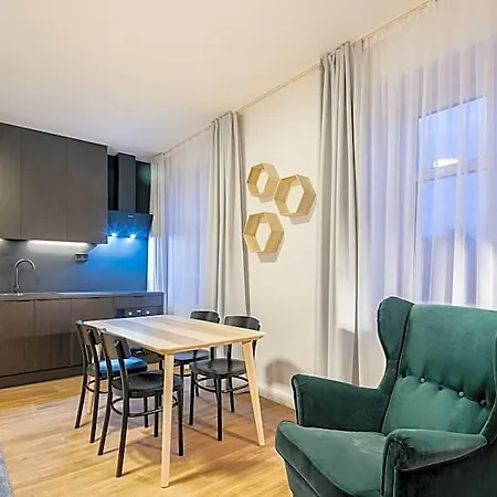 Pytloun Flat Hotel apartamentowy