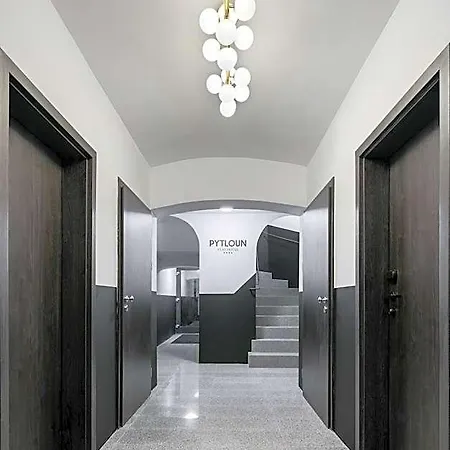 Aparthotel Pytloun Flat 4*